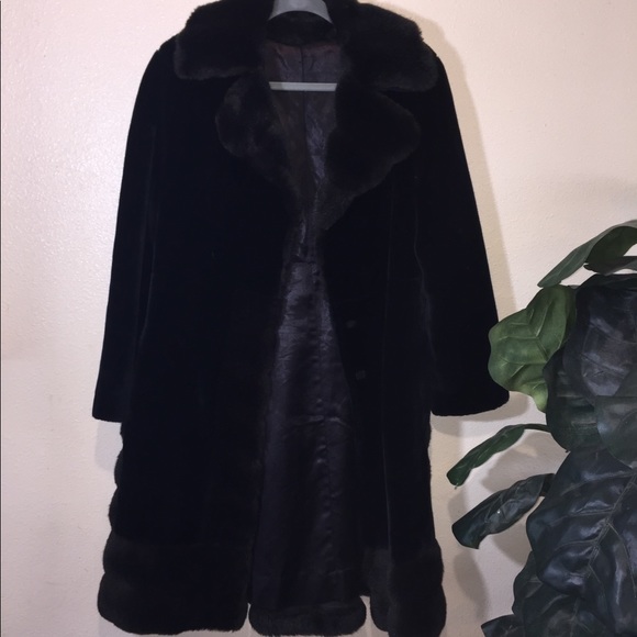 Vintage Perfect Fur Coat - Picture 1 of 16